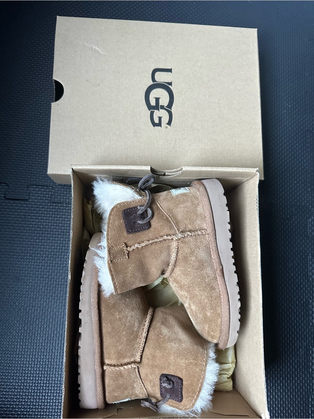 UGGS kids boots size 9